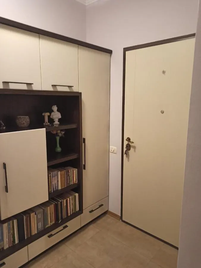 Home Sweet Rental Tirana Rum i privatbostad